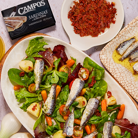 Imagen ENSALADA CAMPERA CON SARDINILLAS CAMPOS